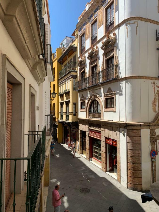 Cathedral Studio, Luxury In Cathedral Area, Parking Optional Séville