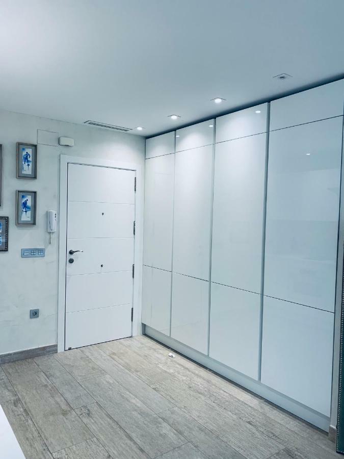 Cathedral Studio, Luxury In Cathedral Area, Parking Optional Appartement Séville