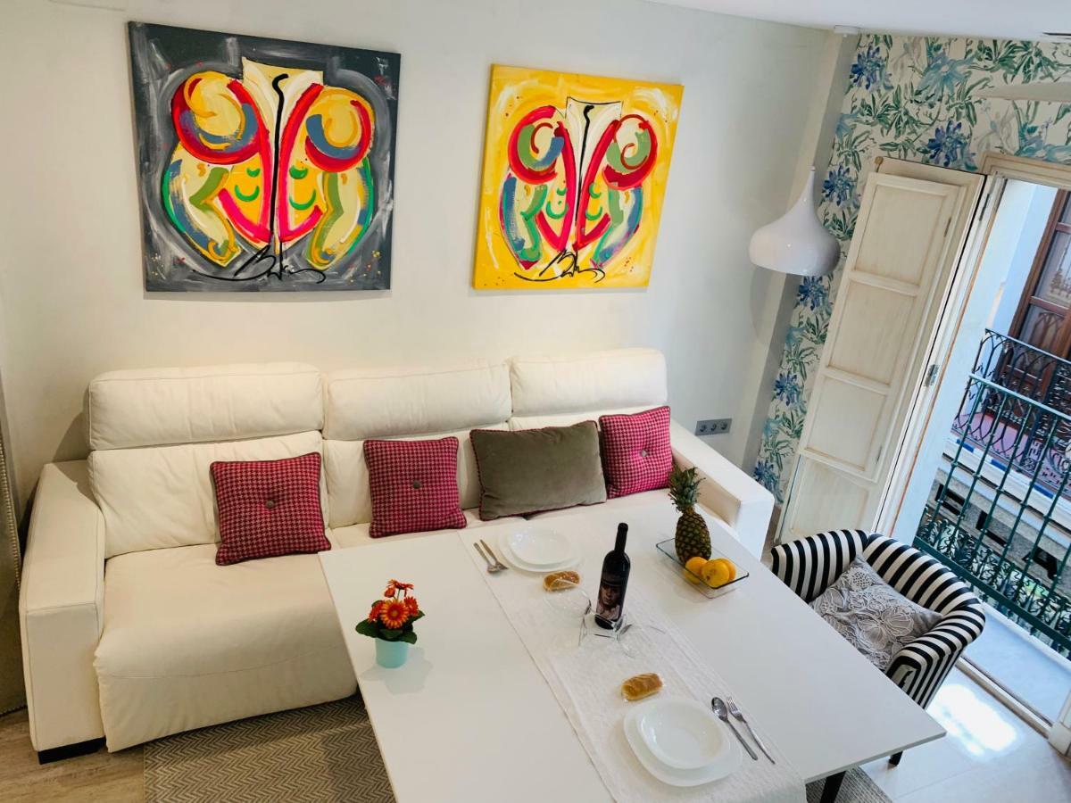 Cathedral Studio, Luxury In Cathedral Area, Parking Optional Appartement Séville
